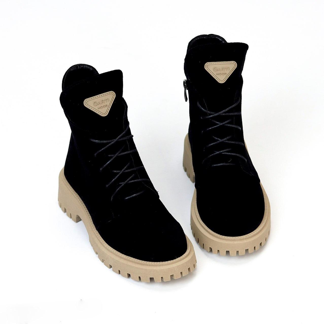 Жіночі черевики демісезонні молодіжні чорні на бежевій підошві натуральна замша, фото 1