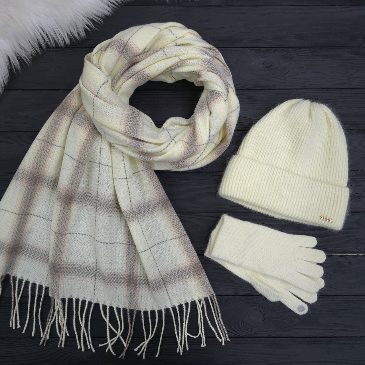 Комплект жіночий зимовий ангора з вовною на флісі (шапка+шарф+рукавички) ODYSSEY 56-58 см молочный-бежевый 13620 - 8008 - 4174, фото 1