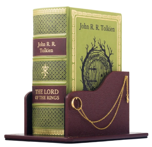 Книга "Володар кілець" "The Lord of the rings" у шкіряній палітурці на підставці англійською мовою, фото 1