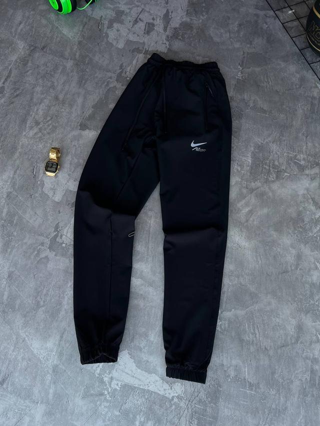 Мужские теплые спортивные штаны Nike Мужские теплые спортивные штаны Nike