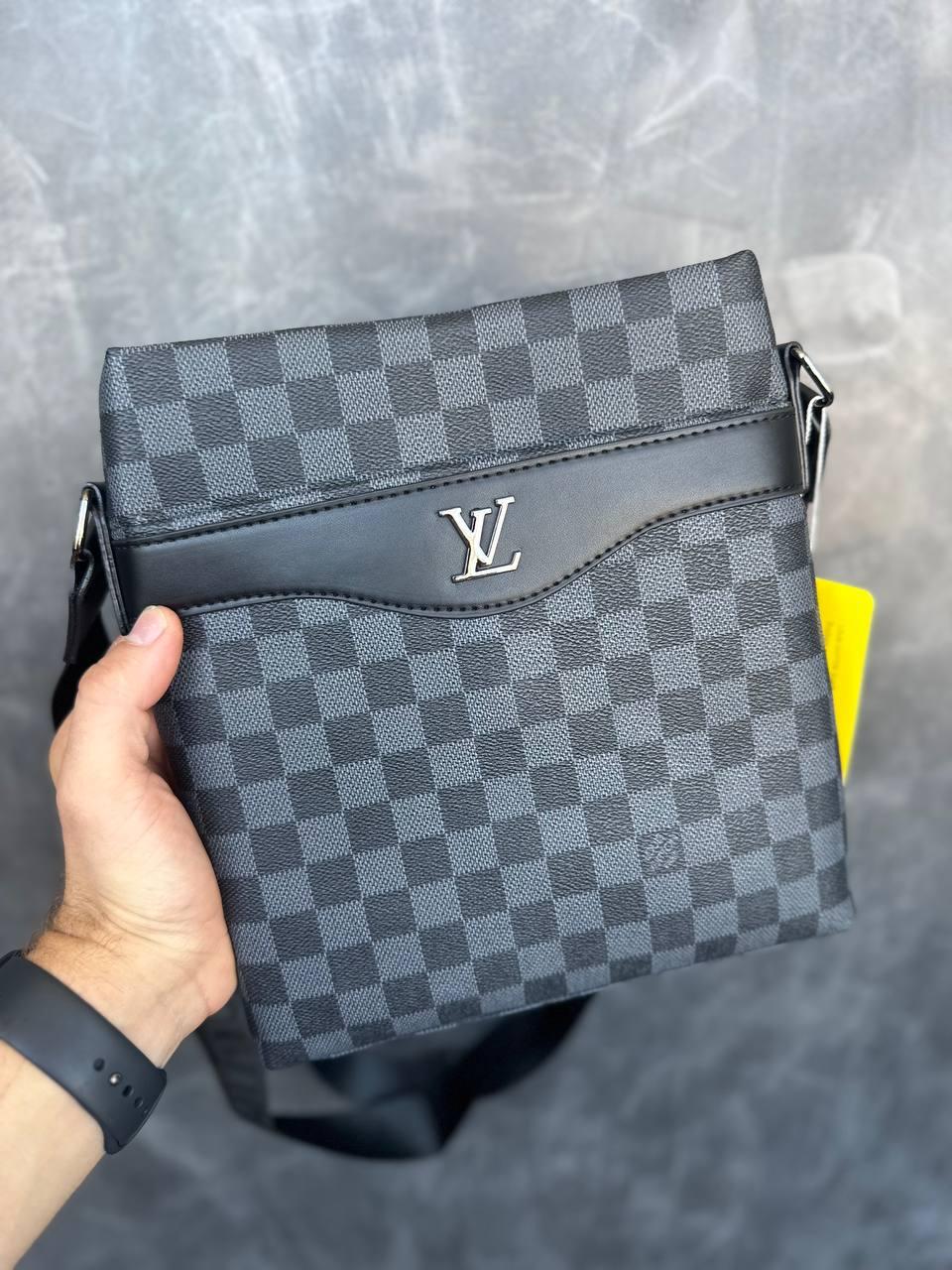 Сіра Сумка через плече Louis Vuitton