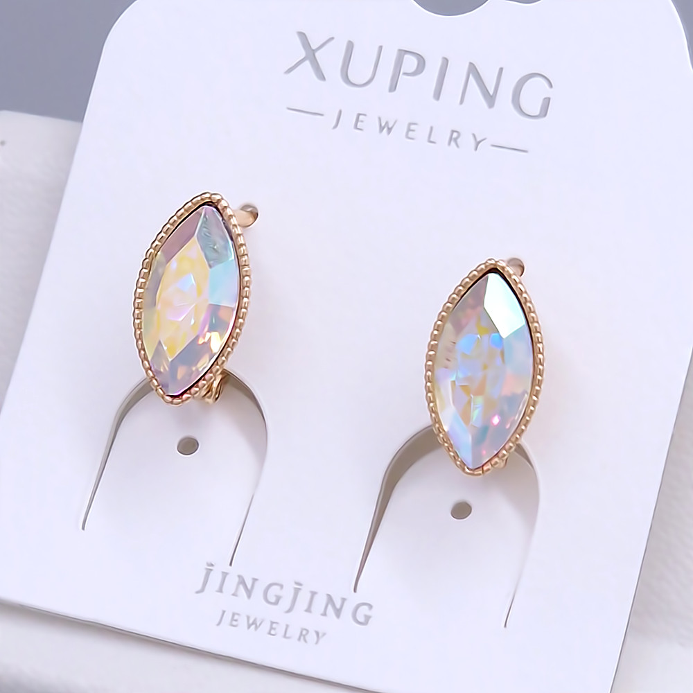 Сережки XР. Позолота 18К. Камені: Swarovski бензинового кольору. Довжина: 16 мм. Ширина: 8 мм.