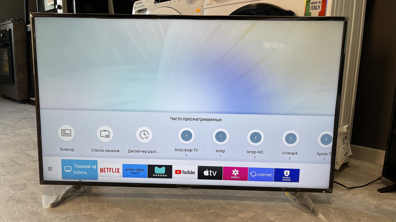 Телевізор Samsung 43NU7090 4K SmartTV