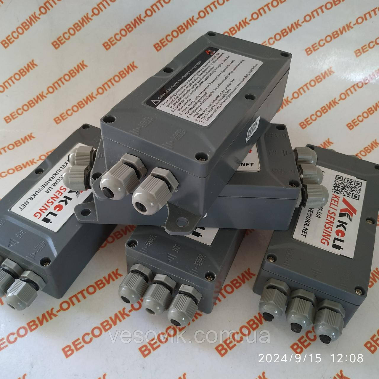 З'єднувальна коробка KELI JXHS 02-4-S (III) пластик