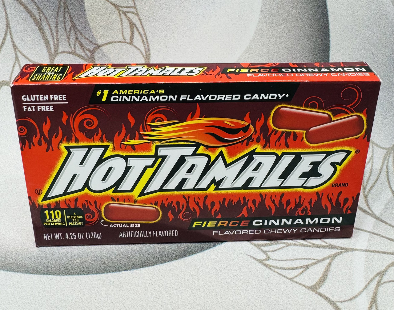 Освіжаючі цукерки зі смаком кориці Hot Tamales Fierce Cinnamon
