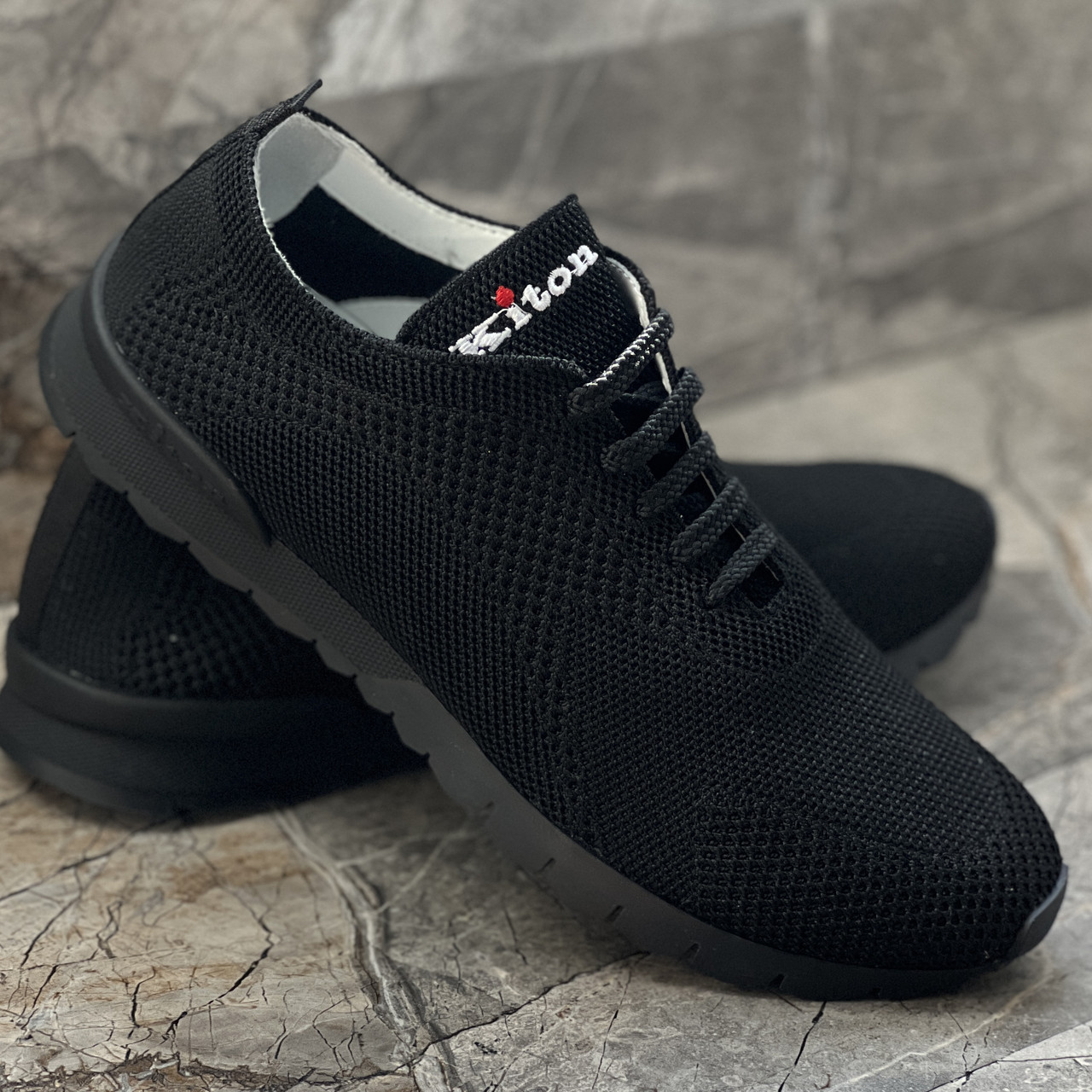 Чоловічі брендові кросівки Kiton
