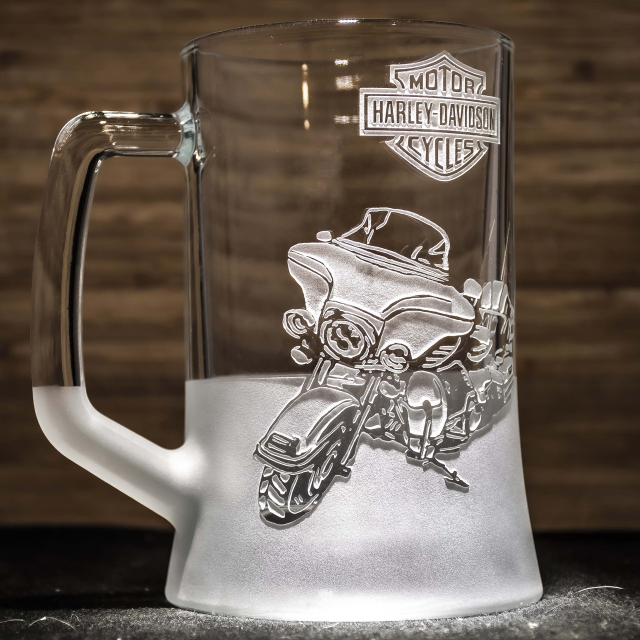 https://images.prom.ua/6267644733_w1280_h1280_bokal_dlya_piva_s_graviro__j_harley_davidson_003.jpg?fresh=1