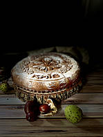 Пряник КИЕВ с начинкой в подарочной коробке (размер XL 25*25*3см)