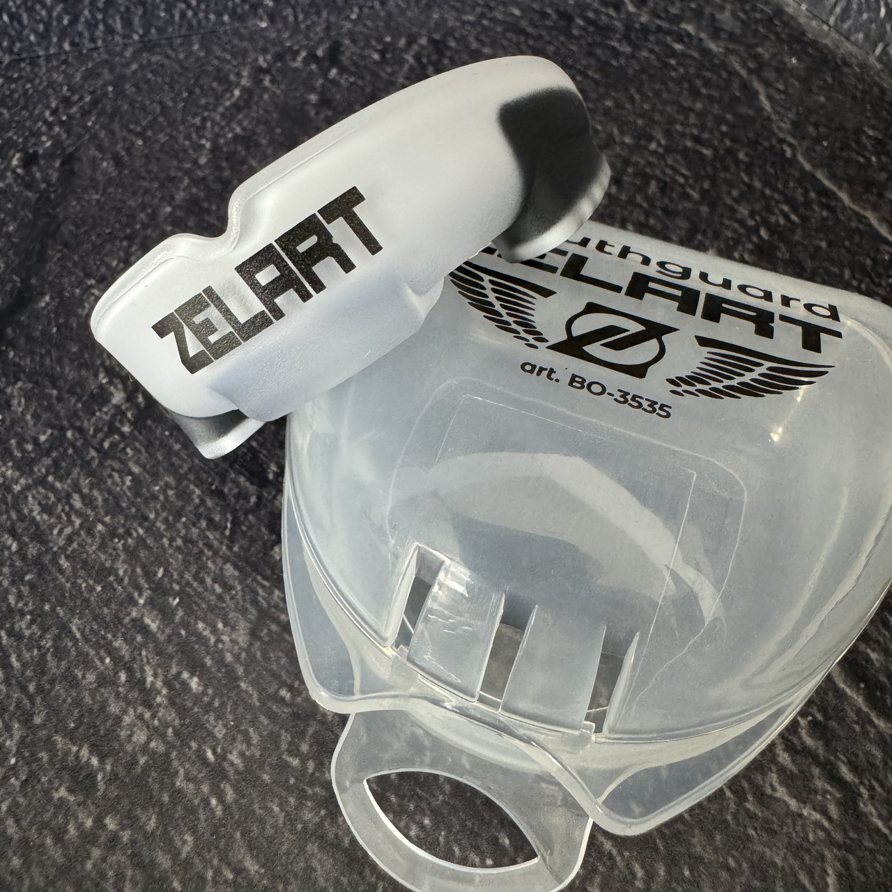 Капа для боксу зубів єдиноборств капа боксерська спортивна капа для ММА у футлярі Zelart BO-3535 білий-чорний, фото 1