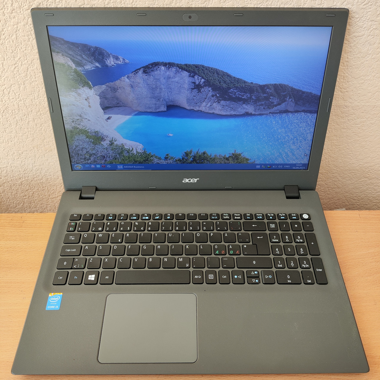 Ноутбук Acer Aspire E5-573 15.6" Intel Core i5-5257U/8GB DDR3/500 HDD/Intel Iris Graphics 6100/HDMI