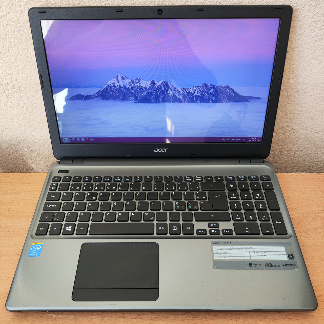 Ноутбук Acer ASPIRE E1-572 15.6" i5-4200U/6GB DDR3/750 HDD/Intel HD4400/USB 3.0/WebCam/HDMI