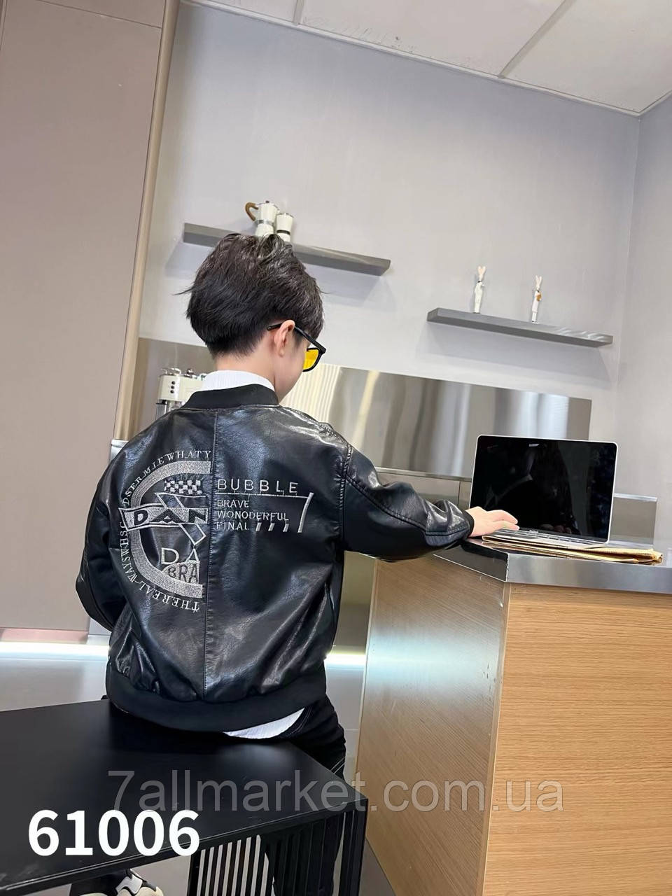 Куртка-бомбер дитяча екошкіра на велюрі на хлопчика 5-9 років "FUNTIK" купити гуртом в Одесі на 7 км