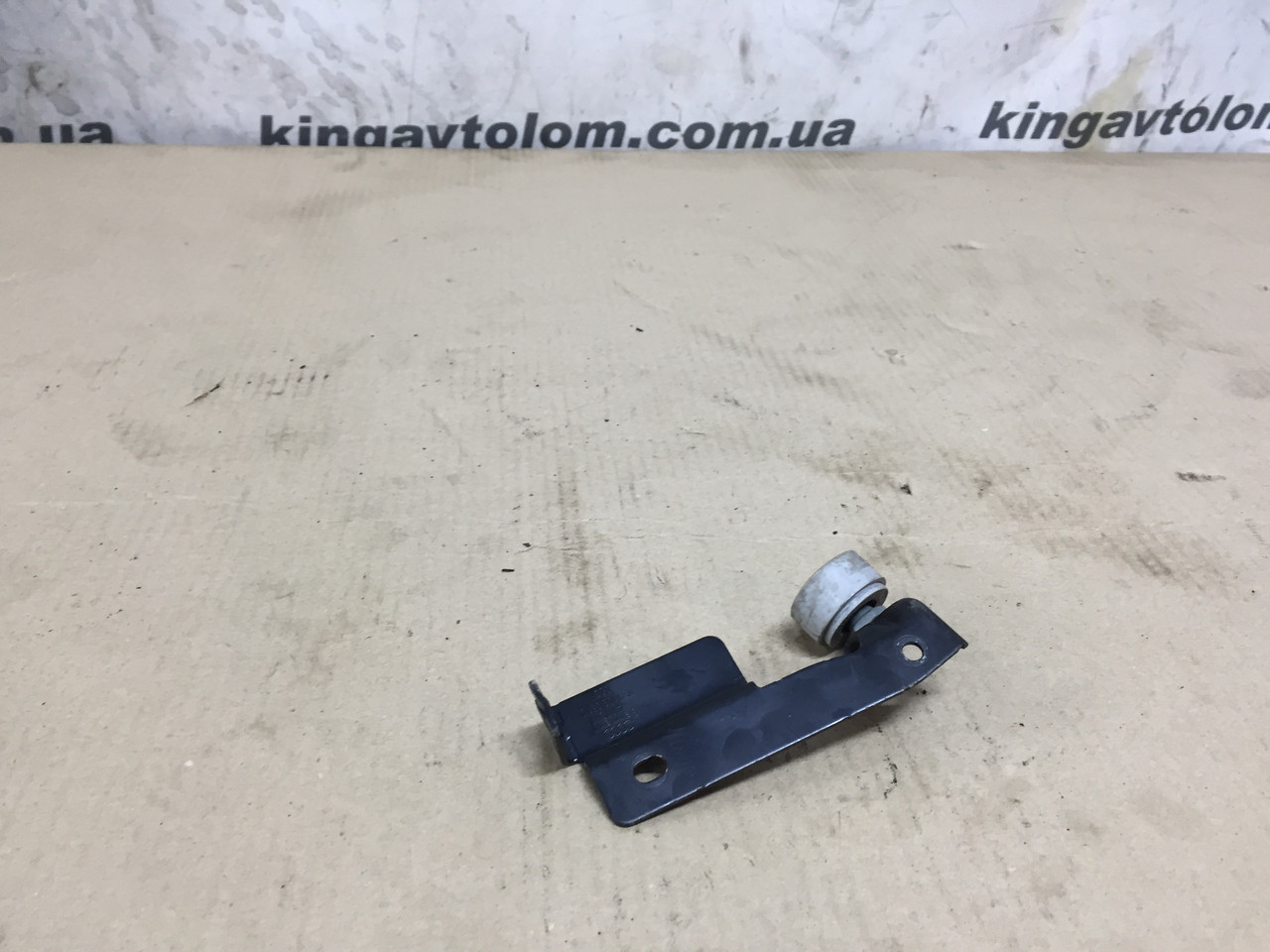 Кронштейн Audi Q7 4L 059103357D, фото 1