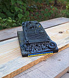 Статуетка БМП-2 з гіпсу ручної роботи - Військовий сувенір та подарунок, розмір 21х13х9 см, фото 2