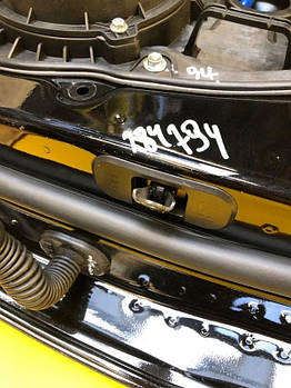 Обмежувач дверей KIA EV6 21-задн. лев. (б/у)