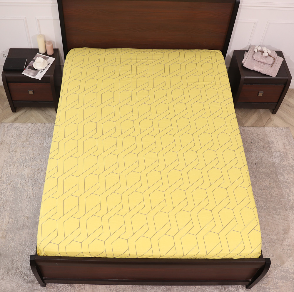 Захисне натяжне міцне простирадло гумка односпальне з бязі (90*200*25) бавовняне жовте з геометричним принтом