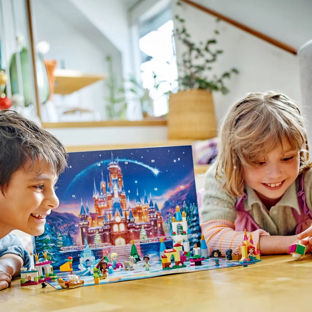 LEGO Disney Адвент-календар 2024 (43253)