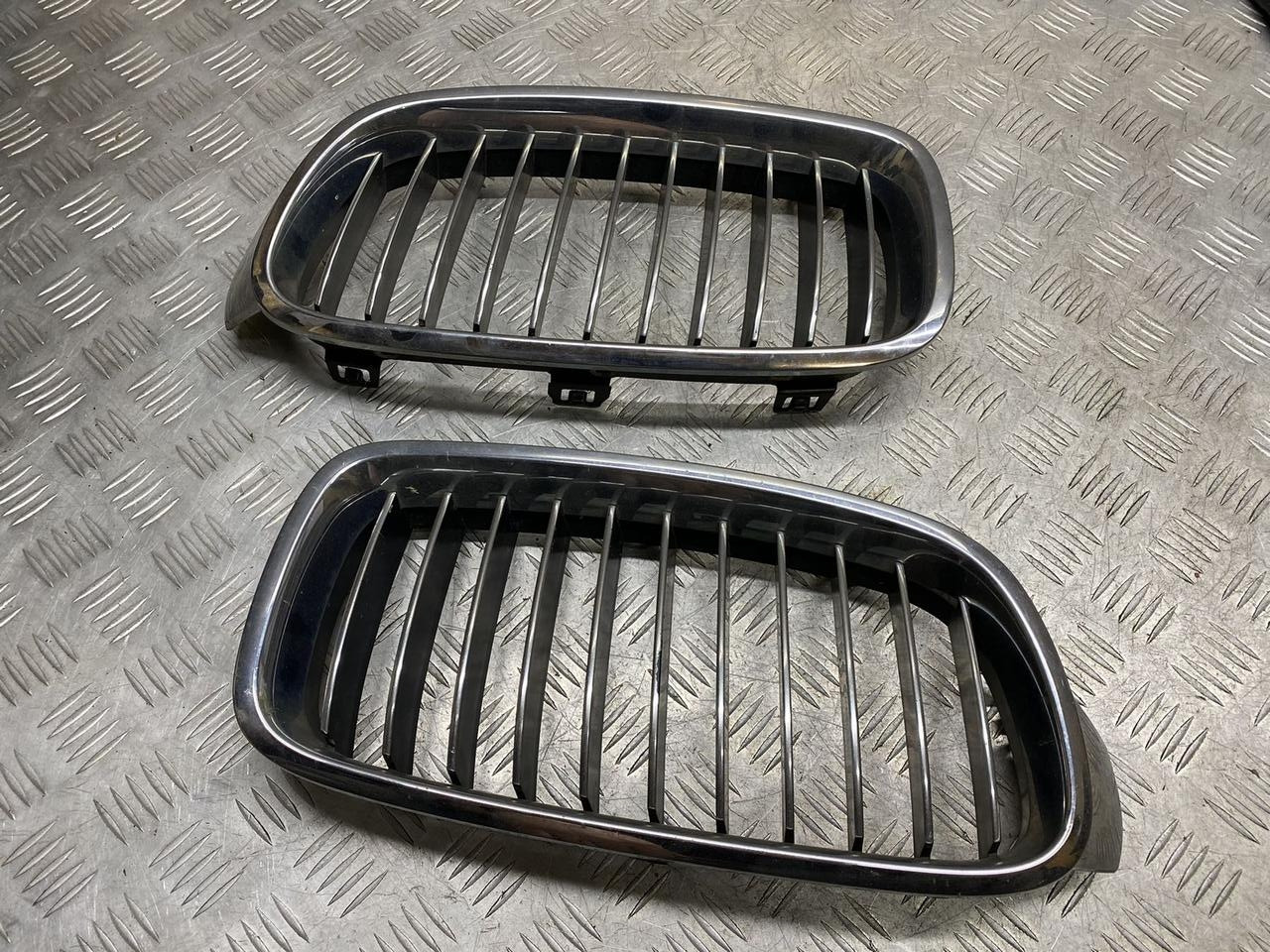 Б/В Ноздрі решітки комплект BMW 3 F30 F31 51137263481, фото 1