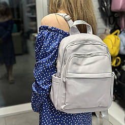 Світло сірий