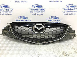 Решітка радіатора Mazda