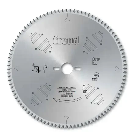 Freud LG2C 1500 300х3,2х2,2х30 z=96 дискова пила для поперечного пиляння деревини і композитних матеріалів