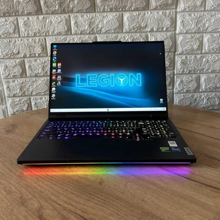 Ноутбук Lenovo Legion Pro 16IRX8H 2K 240Hz i9 13900HX 16Gb SSD 1Tb RTX 4090 Б/В, фото 1