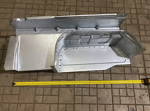 Підніжка дверей ГАЗ-3302 кабіни ліва (пр-во ГАЗ)