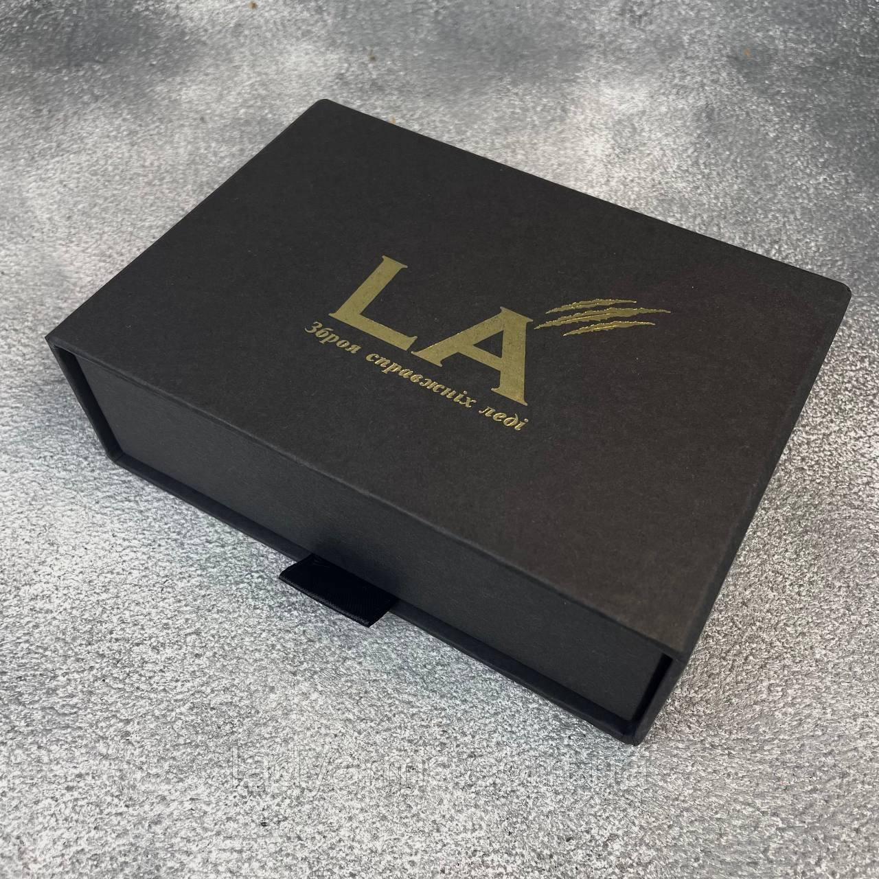 Подарункова коробка LA матова малинка