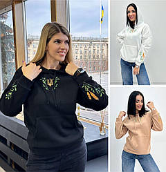 Тепла жіноча толстовка на флісі з капюшоном патріотична герб із колосками, чорна, біла, бежева