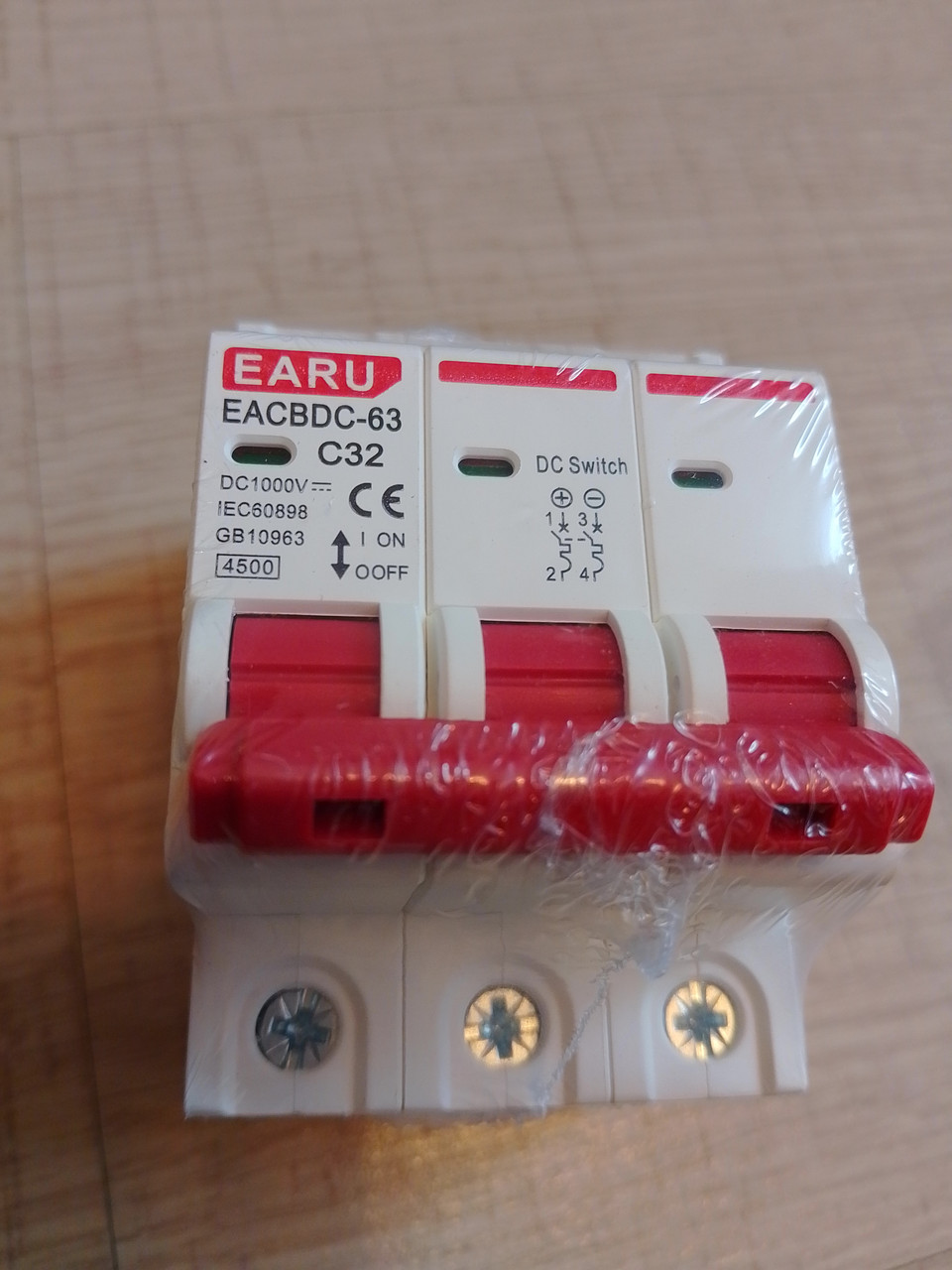 Автоматичний вимикач для вітрогенератора вітряної станції DC32, фото 1