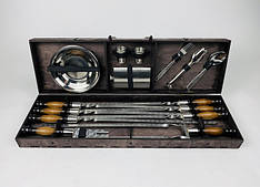 Набори шампурів у кейсах із фанери