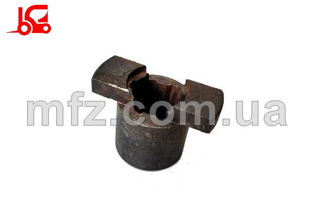 Перехідник 4014-4618049 редуктора привода гідравлічних насосів ЛЗА