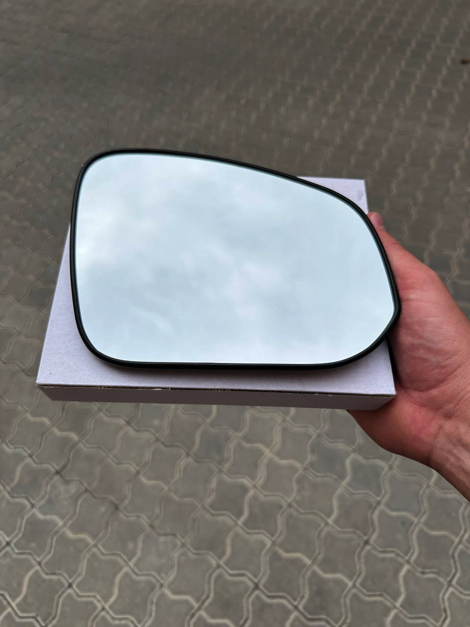 Toyota HILUX N120 (Тойота Хайлюкс) 2012-2023 вкладиш (дзеркальний елемент) дзеркала правого, фото 1