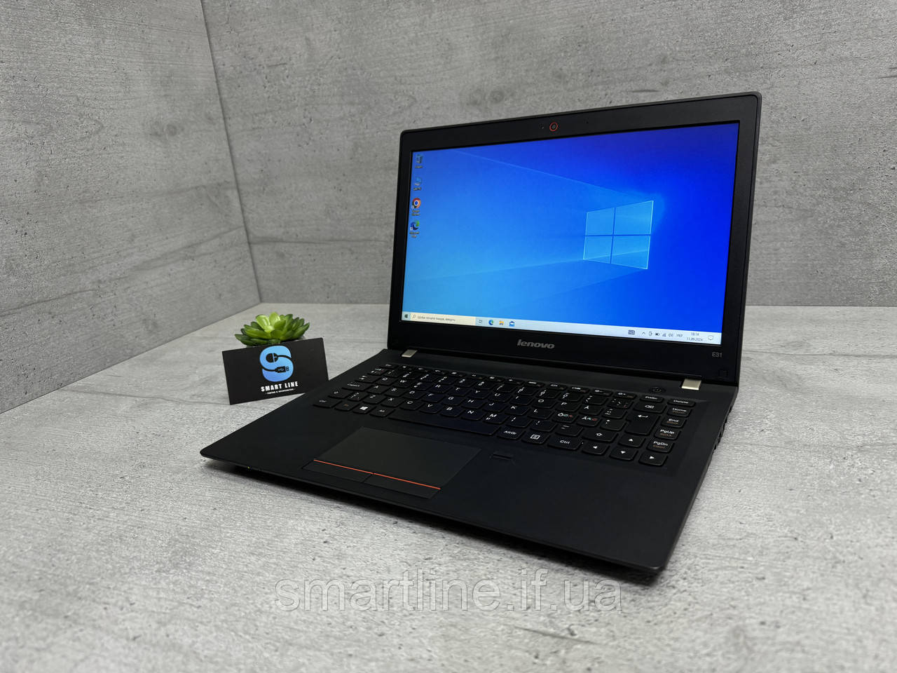 256gb 13.3” ssd i3-6006U Мультимедійний ноутбук Lenovo Леново E31-80, фото 1
