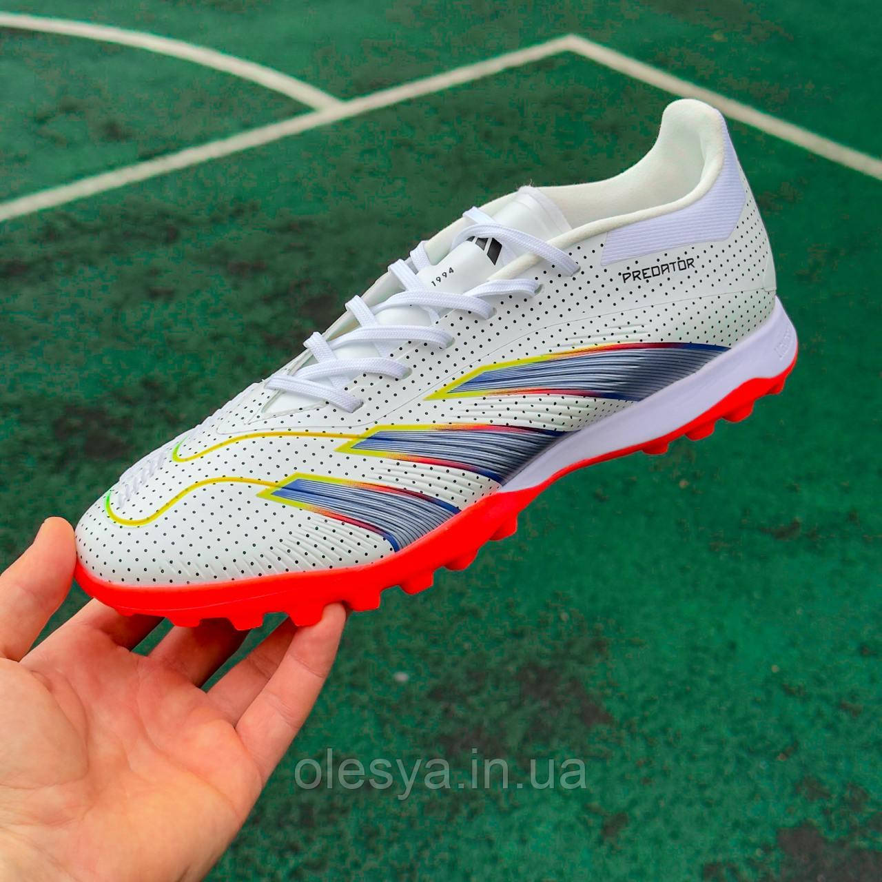 Сороконіжки Adidas Predator Fussballliebe TF (39-45)