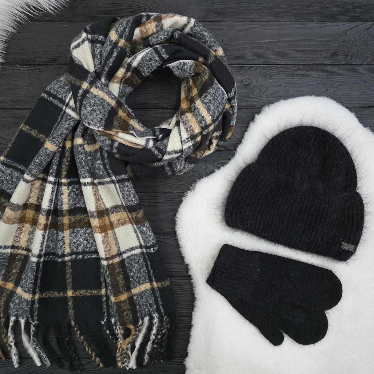 Комплект жіночий зимовий ангоровий на флісі (шапка+шарф+рукавиці) ODYSSEY 57-59 см чорний 13227 - 8017 - 4135, фото 1