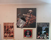 Услуги по оформлению интерьера в ретро музыкальном стиле, полиграфия