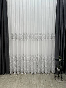 Тюль на основі бамбука з шеніловою вишивкою. Колір: сірий