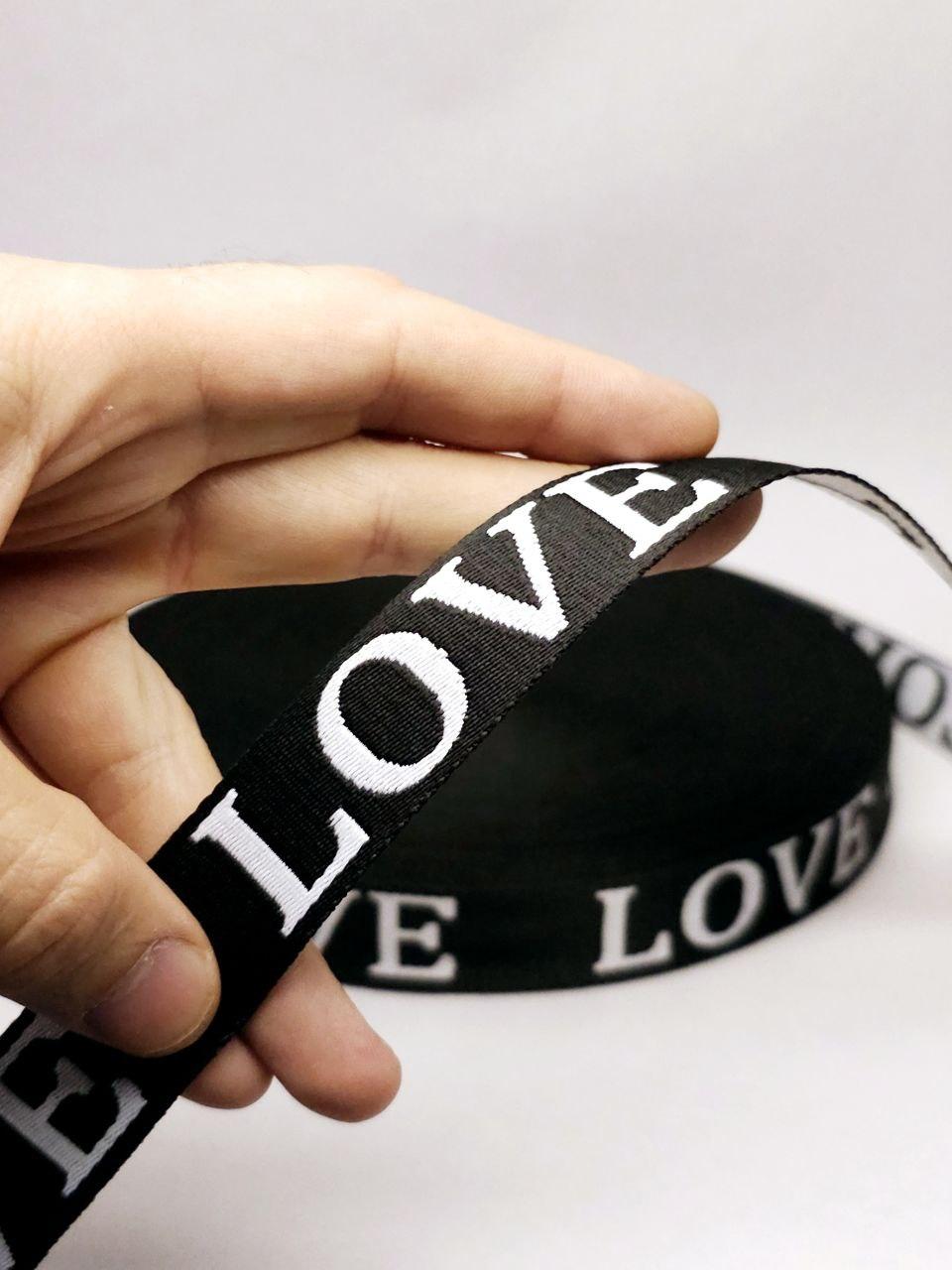 Стрічка з логотипом "LOVE", ширина 25 мм 50 м