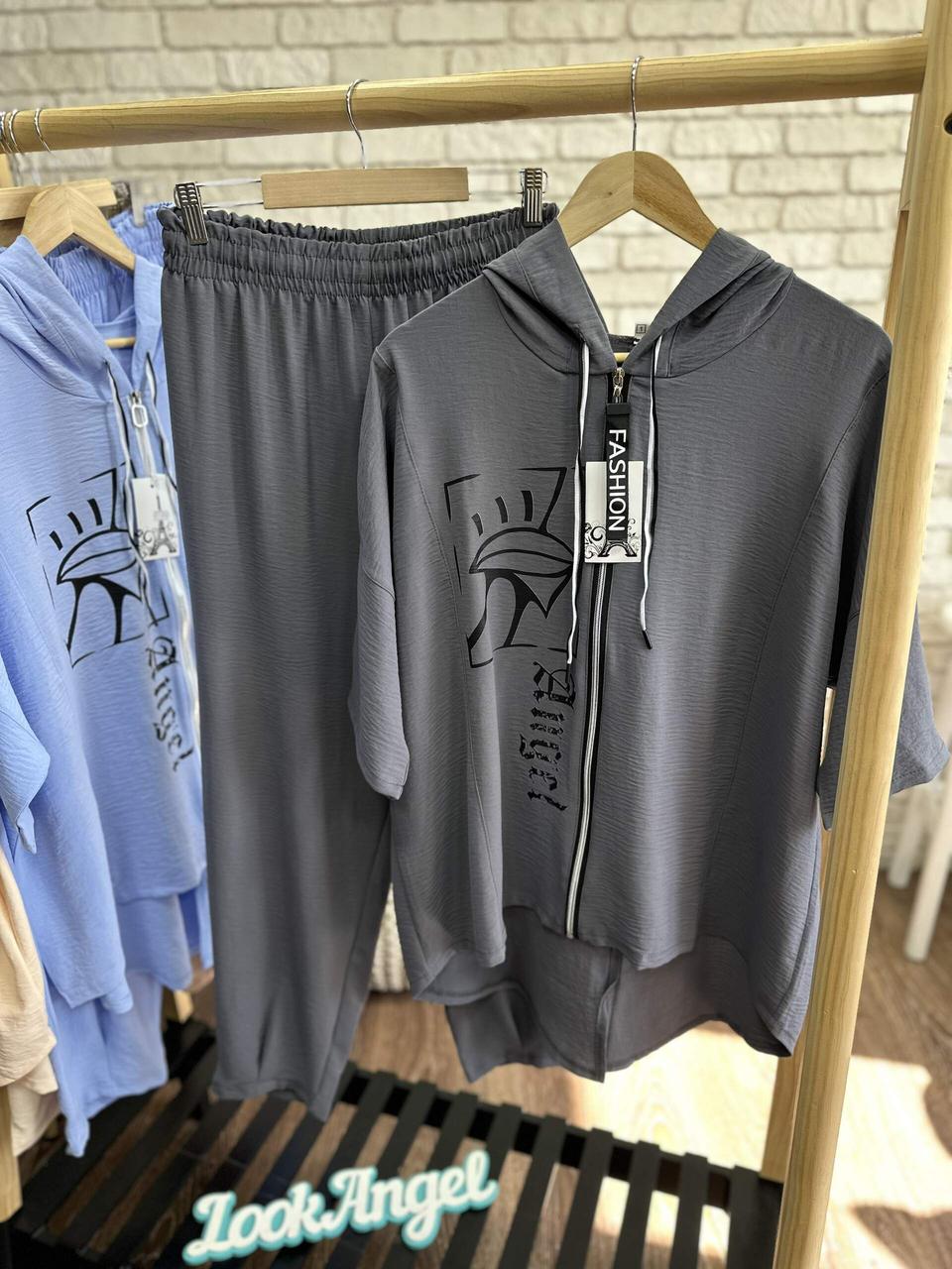 Стильний жіночий костюм, тканина "Жатка" розмір 50