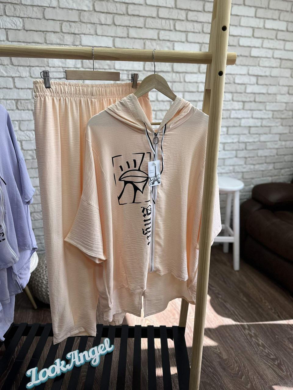 Стильний жіночий костюм, тканина "Жатка" розмір 60