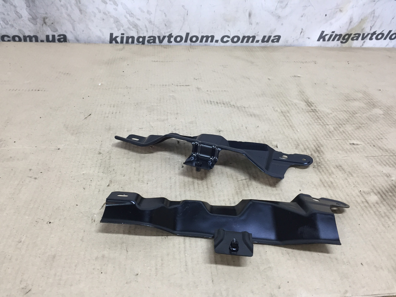 Кронштейн Audi Q7 4L 4L0880766, фото 1