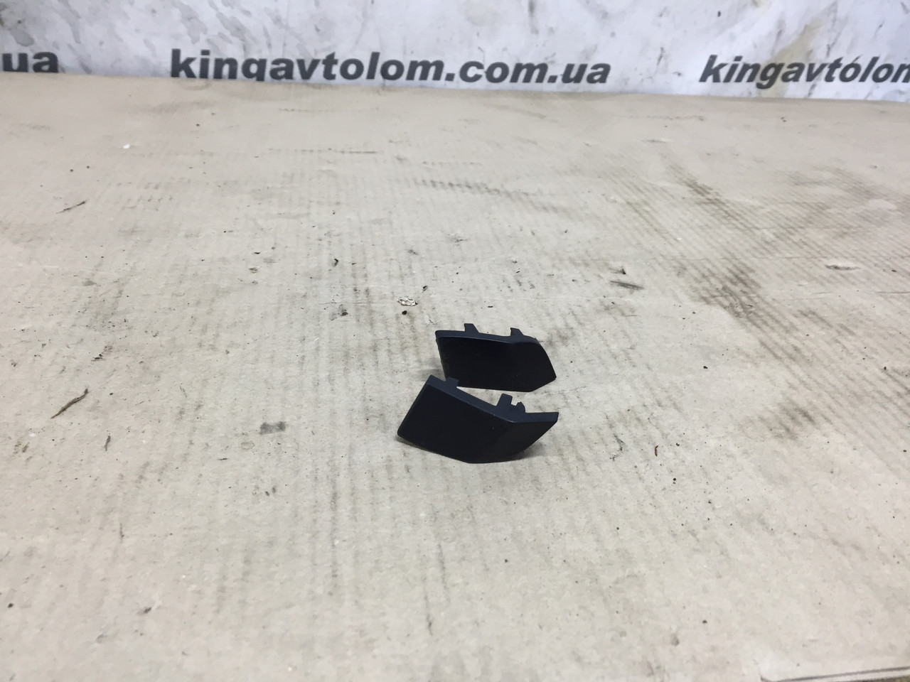 Заглушка Audi Q7 4L 4L0867443, фото 1