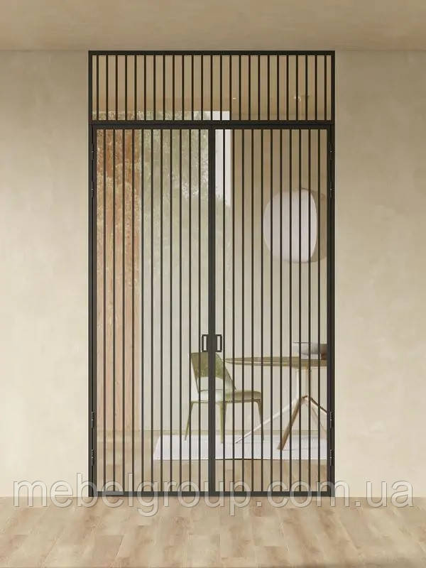 Дводверна перегородка з фрамугою та вертикальними смужками