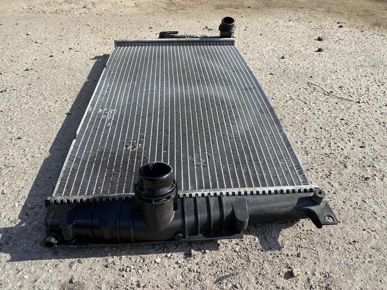 Б/В Радиатор двигуна BMW 3 F30 F20 F34 F32 F36 N47 17117600511, фото 1