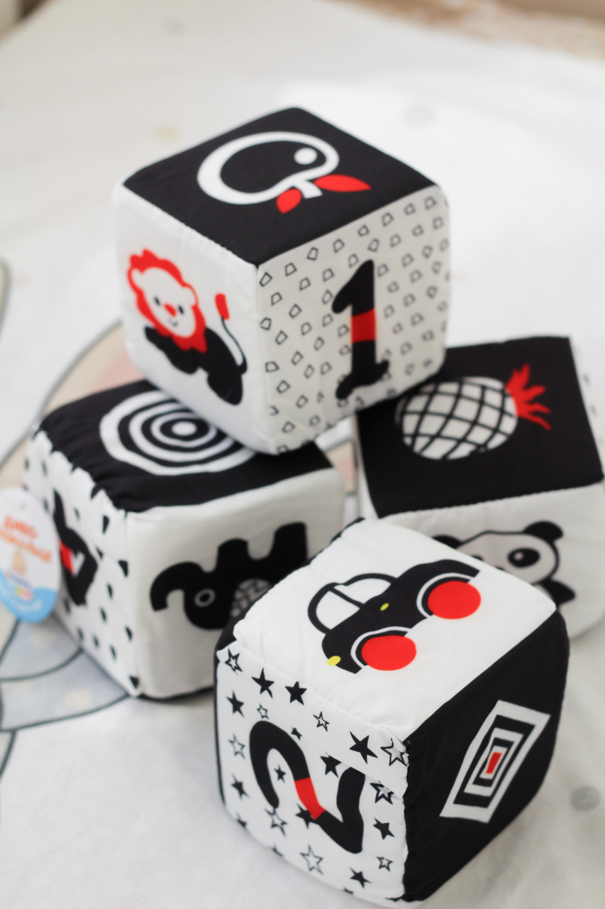 Набір м'яких чорно-білих кубиків (4 шт) 9151 Limo Toy, фото 1