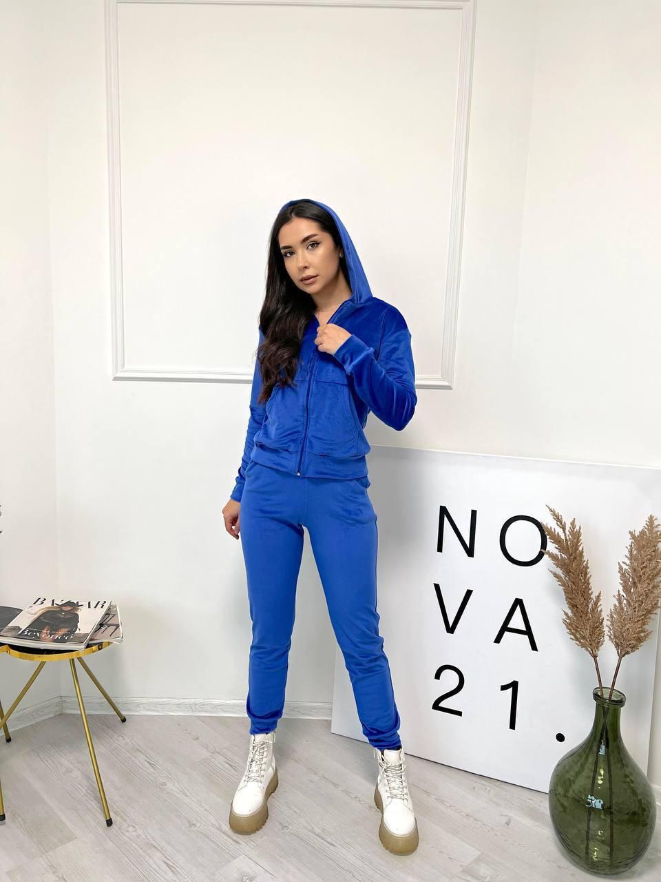 Спортивний костюм жіночий велюровий