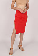 Женская трикотажная юбка-карандаш по колено с разрезом справа по шву, однотонная. Красный 38