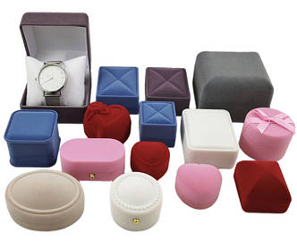 Футляри оксамитові для ювелірних виробів і біжутерії