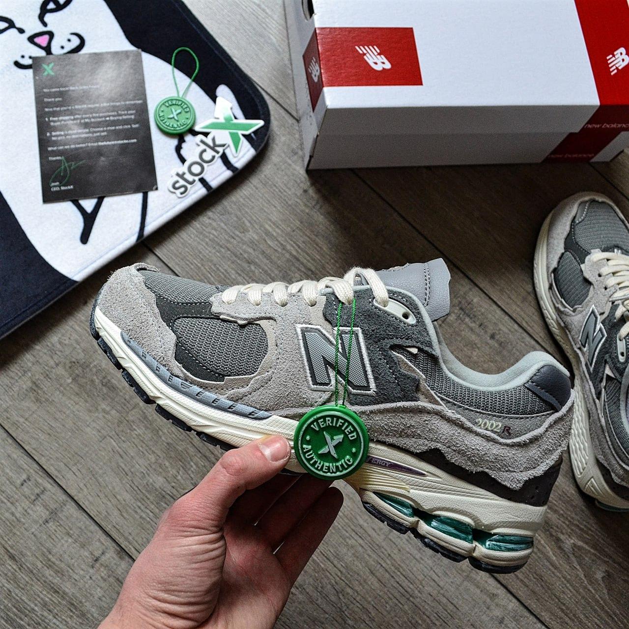 Чоловічі кросівки New Balance 2002R Protection Pack Rain Cloud Grey (Сірі) Нью Баланс 2002R натуральний замш демісезон